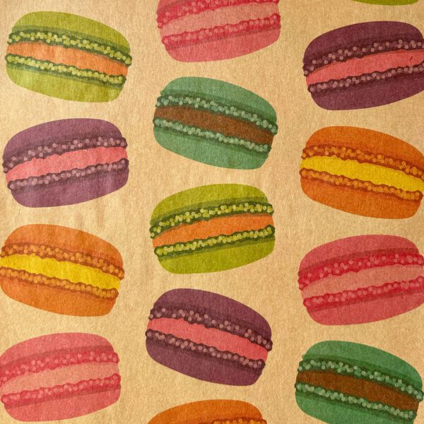 Papel Regalo Kraft Macaron