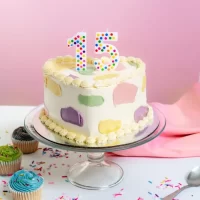 Vela Blanca con Puntos de Colores para Fiesta