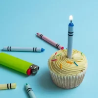 Vela En Forma De Crayones